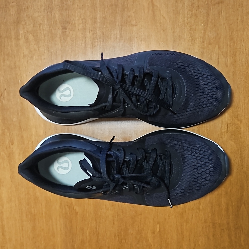 Lululemon Blissful workout shoe